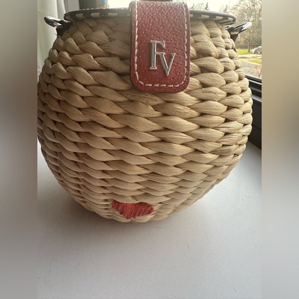 Frances Valentine Honeypot Basket Natural/Red Embroidered Heart - Picture 4 of 11
